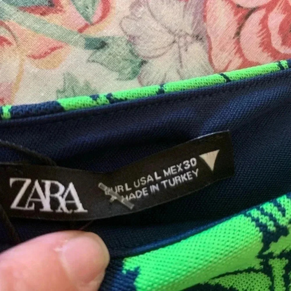 NWT Zara Top Green & Black over one shoulder Size Large - Picture 5 of 6